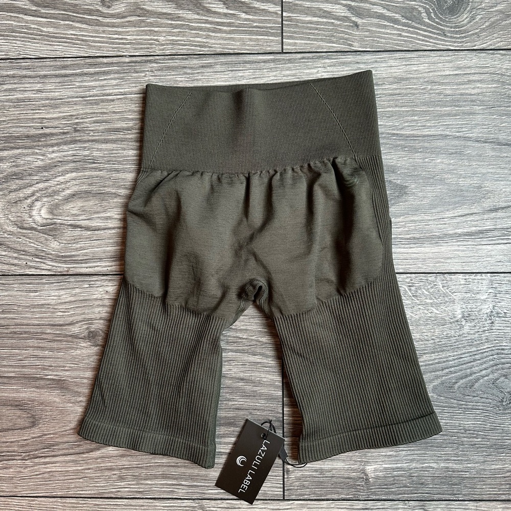 Lazuli Label Ribbed contour shorts